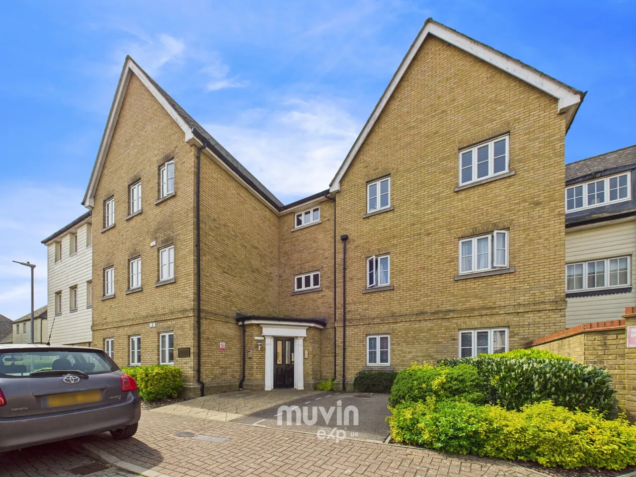2 bed flat for sale — Weetmans Drive, Colchester, CO4 9EA