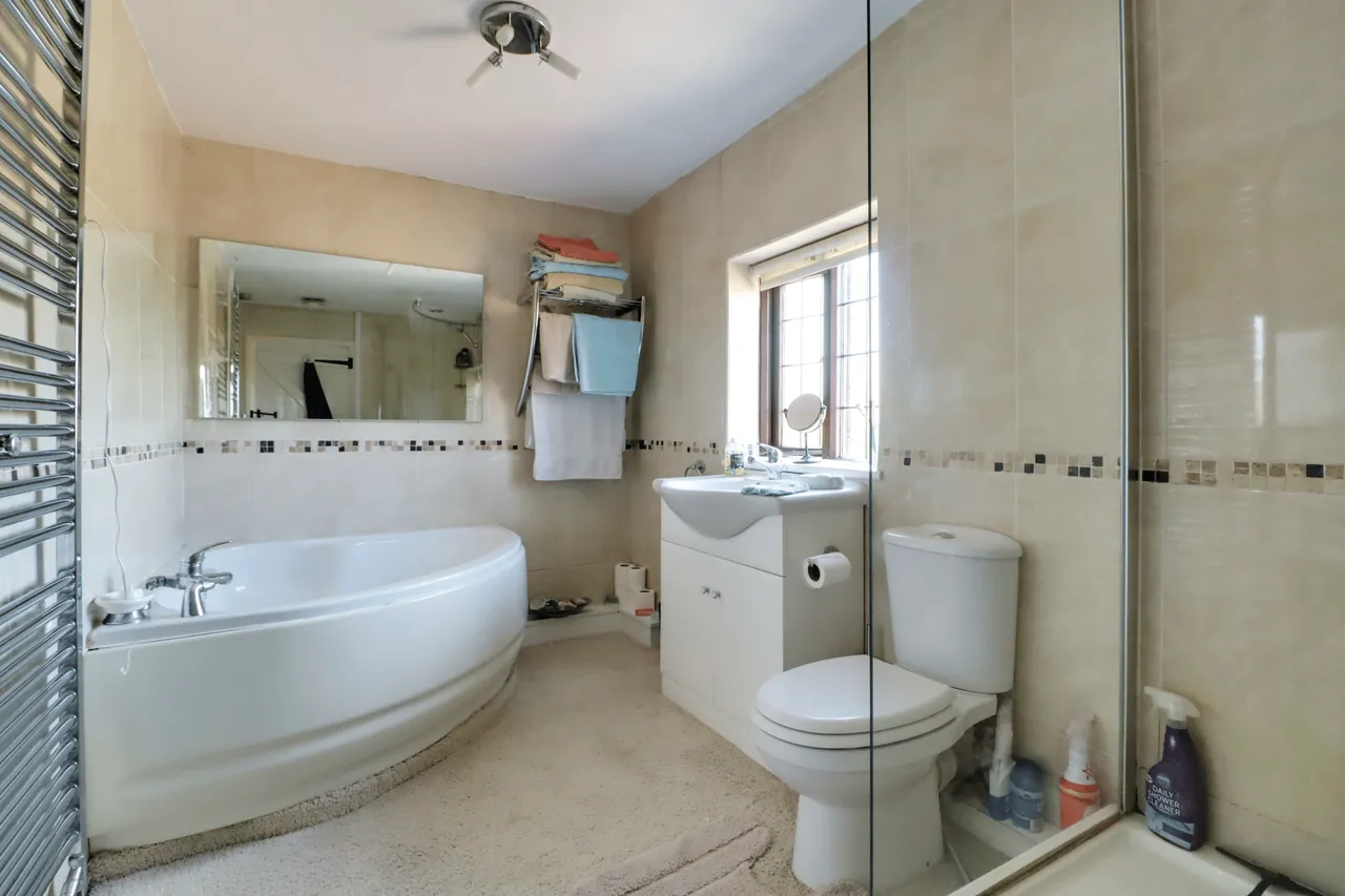 Woodhall Farmhouse Belshaw Lane, Belton, DN9, photo 14
