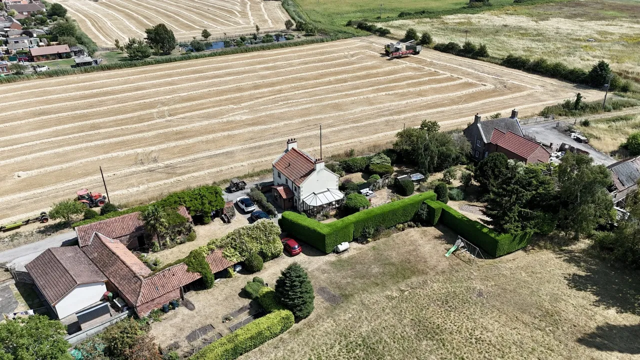 Woodhall Farmhouse Belshaw Lane, Belton, DN9, photo 29