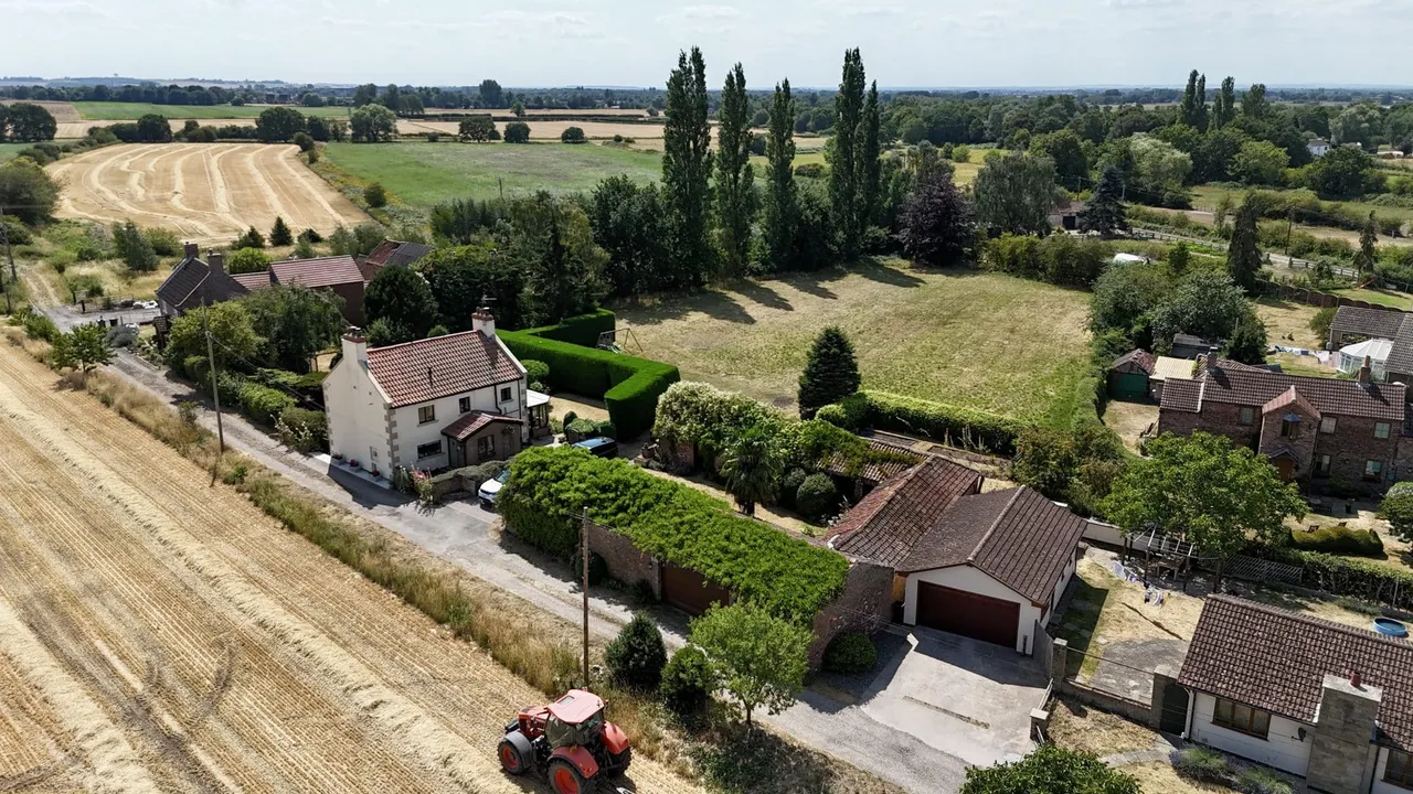 Woodhall Farmhouse Belshaw Lane, Belton, DN9, photo 24