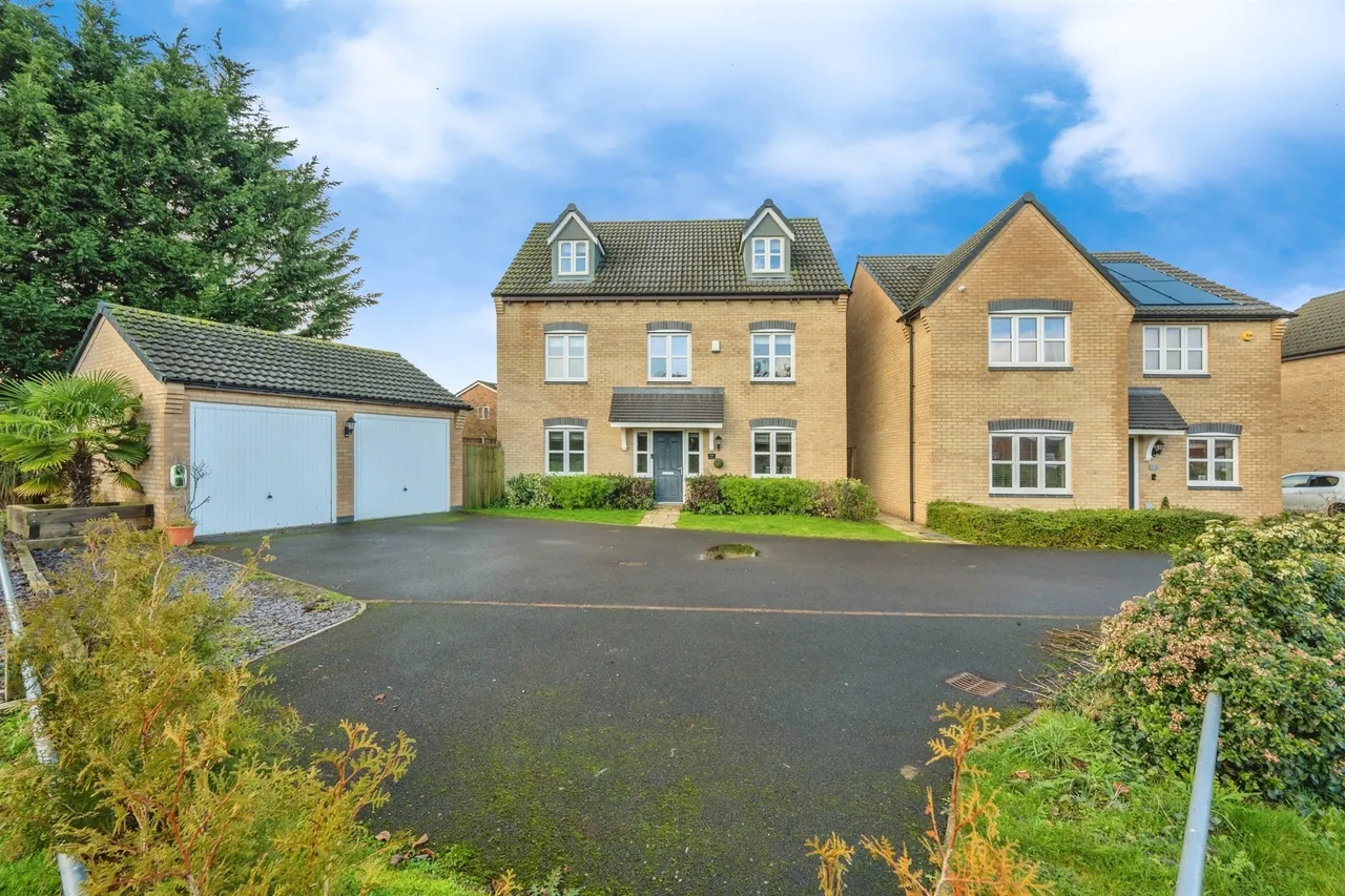 5 bed house for sale, Booton Field Crescent, Chellaston, DE73