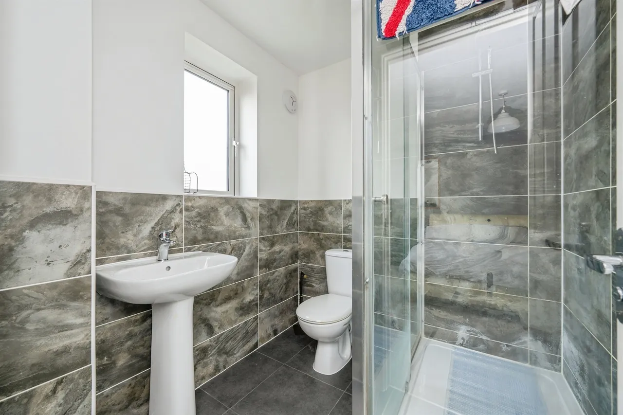 Booton Field Crescent, Chellaston, DE73, photo 9
