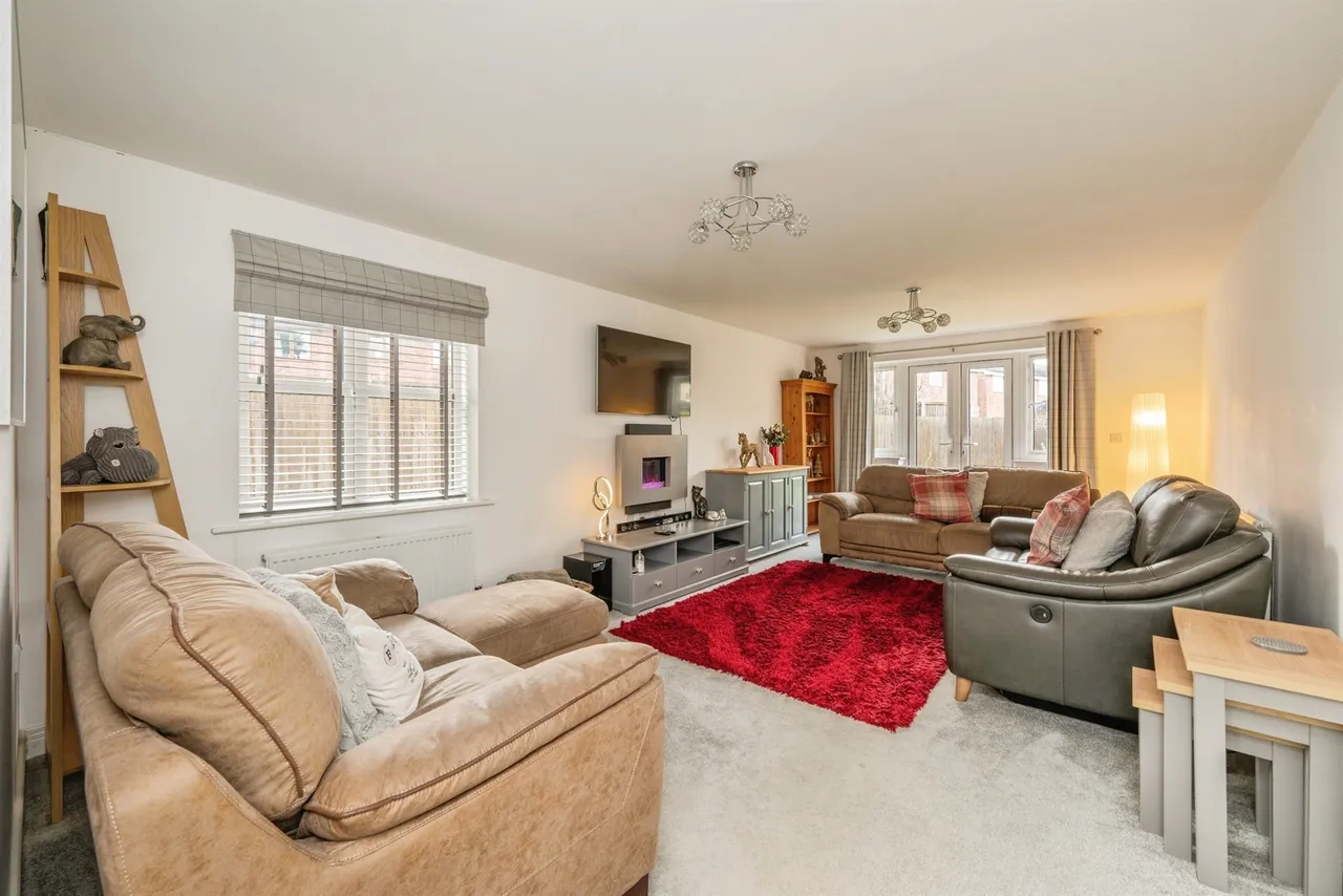Booton Field Crescent, Chellaston, DE73, photo 2