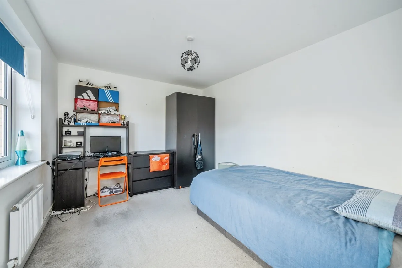 Booton Field Crescent, Chellaston, DE73, photo 11