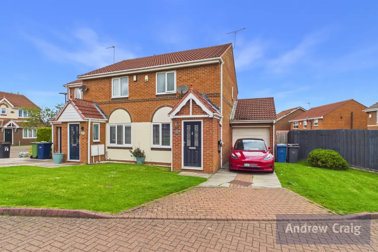 2 bed house for sale, Beacon Glade, South Shields, NE34