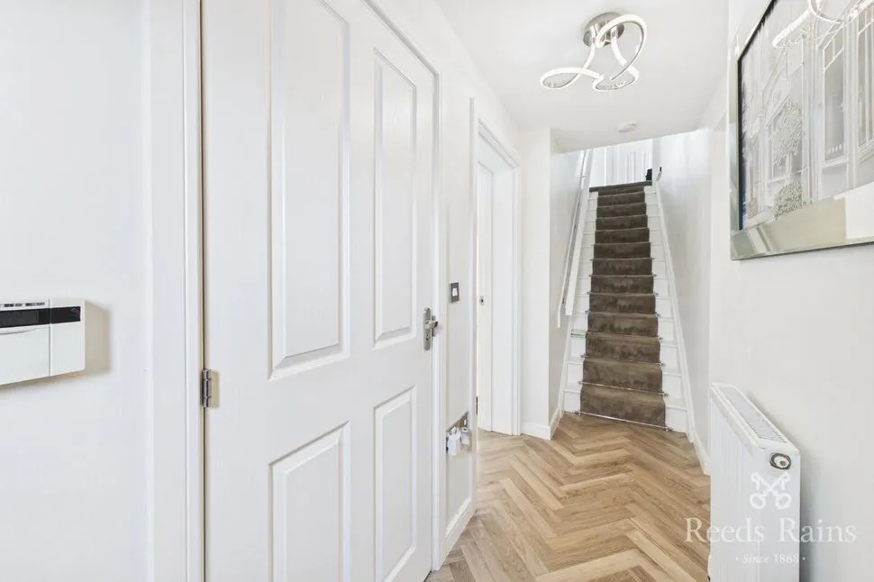 Raisbeck Road, Offerton, SK2, photo 17