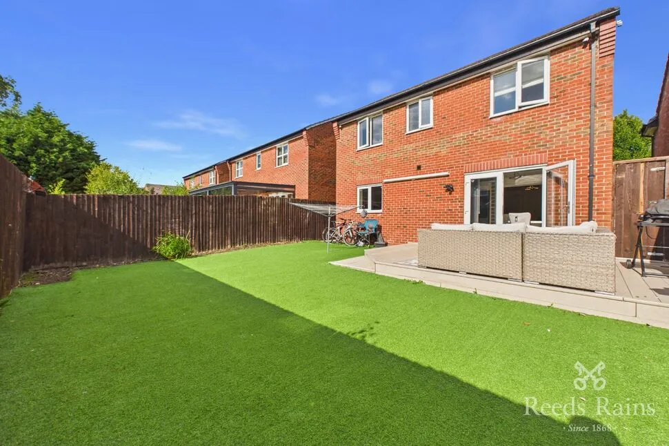 Raisbeck Road, Offerton, SK2, photo 20