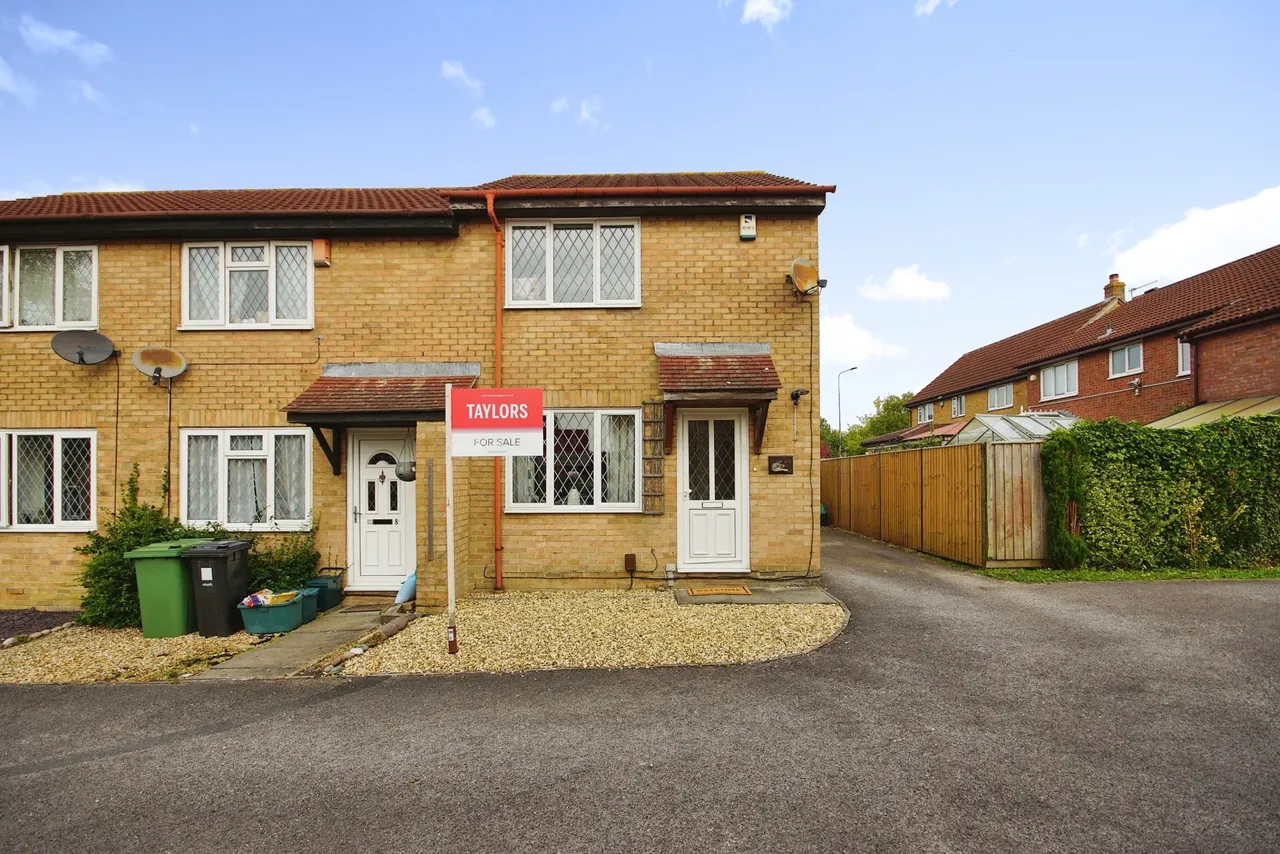 2 bed house for sale — Ottrells Mead, Bradley Stoke, Bristol, S Gloucestershire, BS32