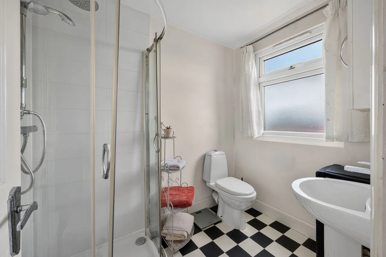 Cherrywood Lane, Morden, SM4, photo 13