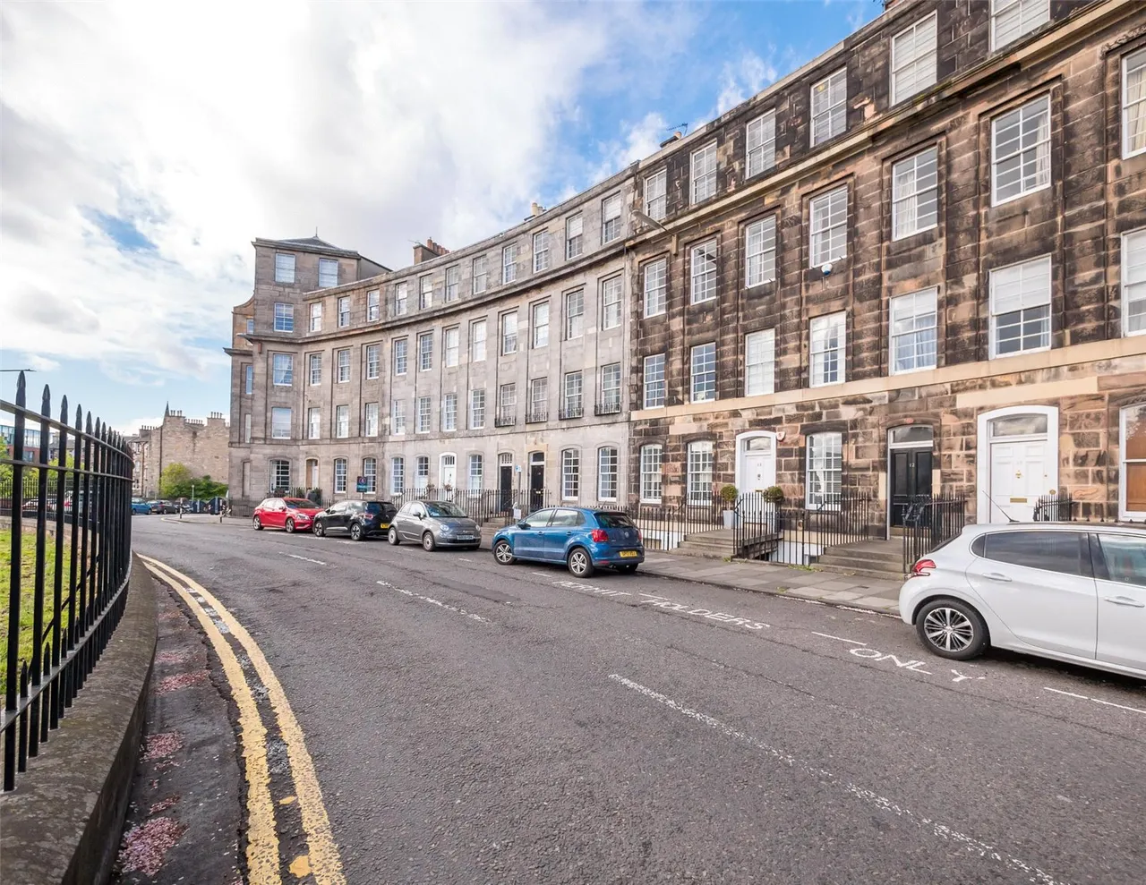 Gardners Crescent, Edinburgh, EH3, photo 9