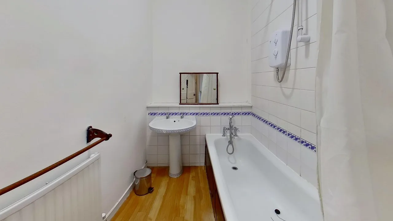 Gardners Crescent, Edinburgh, EH3, photo 7
