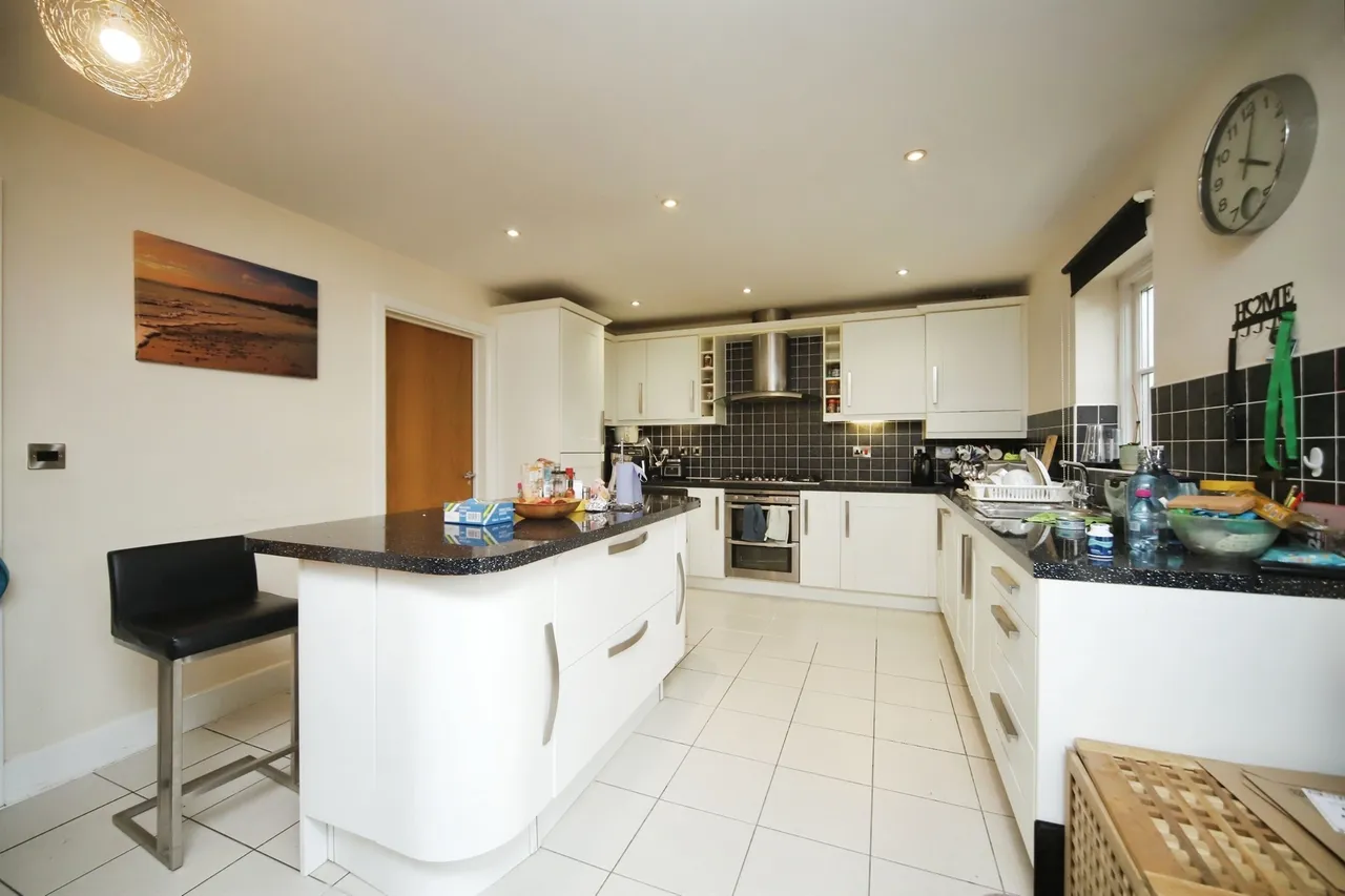 Roughmoor Close, Taunton, TA1, photo 2