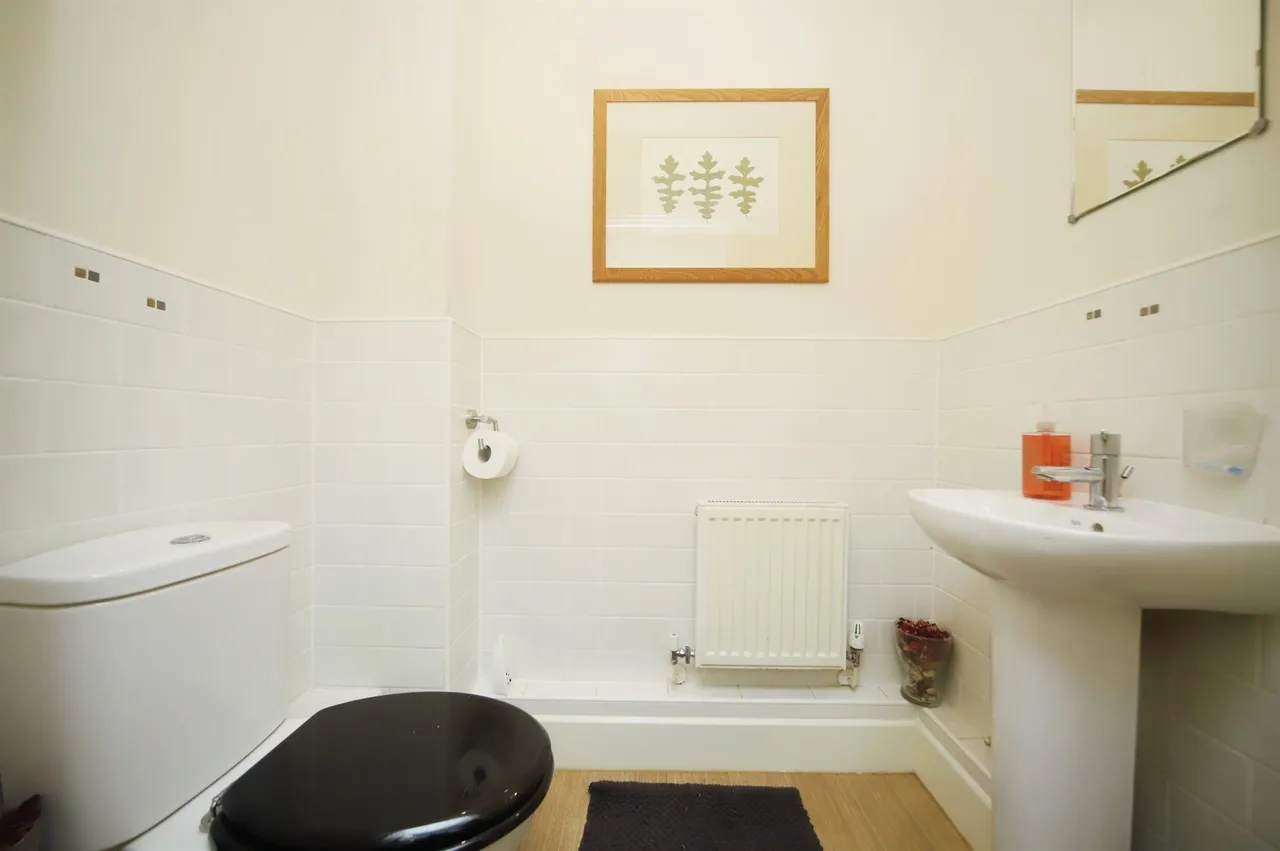 Roughmoor Close, Taunton, TA1, photo 8
