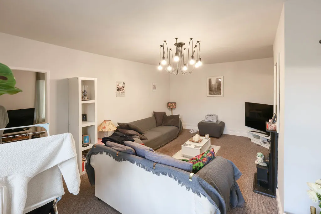 Hare Hill Road, Littleborough OL15 9AD, photo 8
