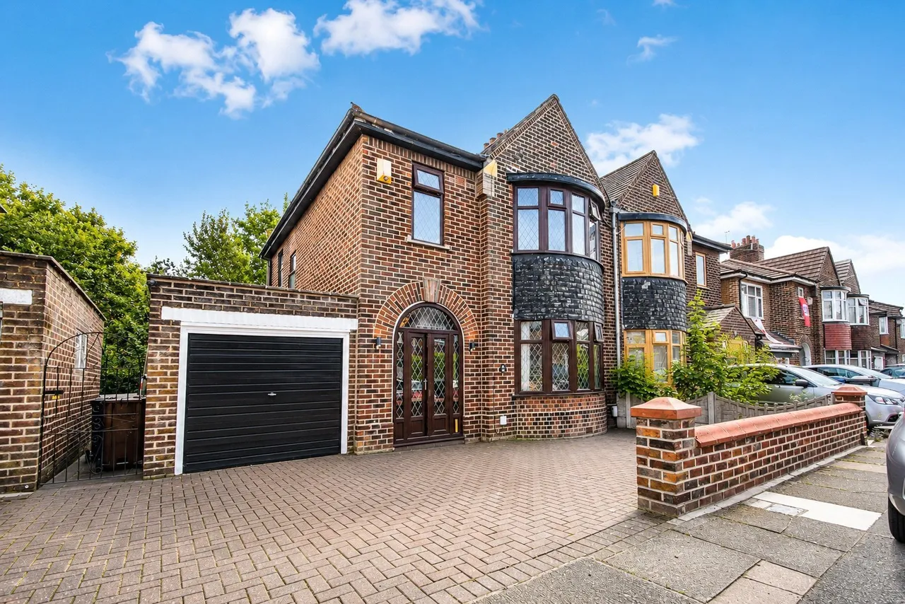 3 bed house for sale — May Road, Pendlebury, Swinton, Manchester, M27