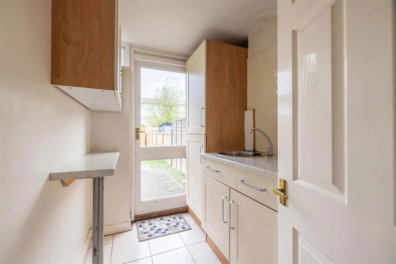 Black Horse Close, Windsor, Berkshire, SL4 5QP, photo 19