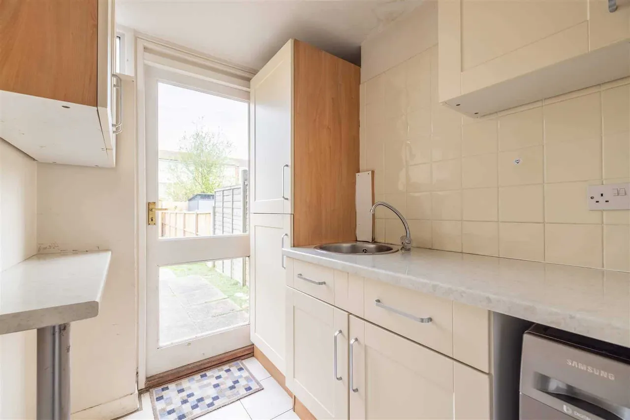 Black Horse Close, Windsor, Berkshire, SL4 5QP, photo 20