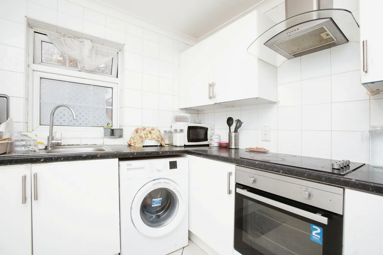Beechwood Mews, London, N9, photo 10