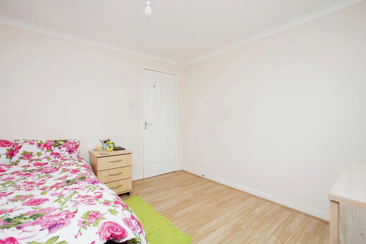 Beechwood Mews, London, N9, photo 12