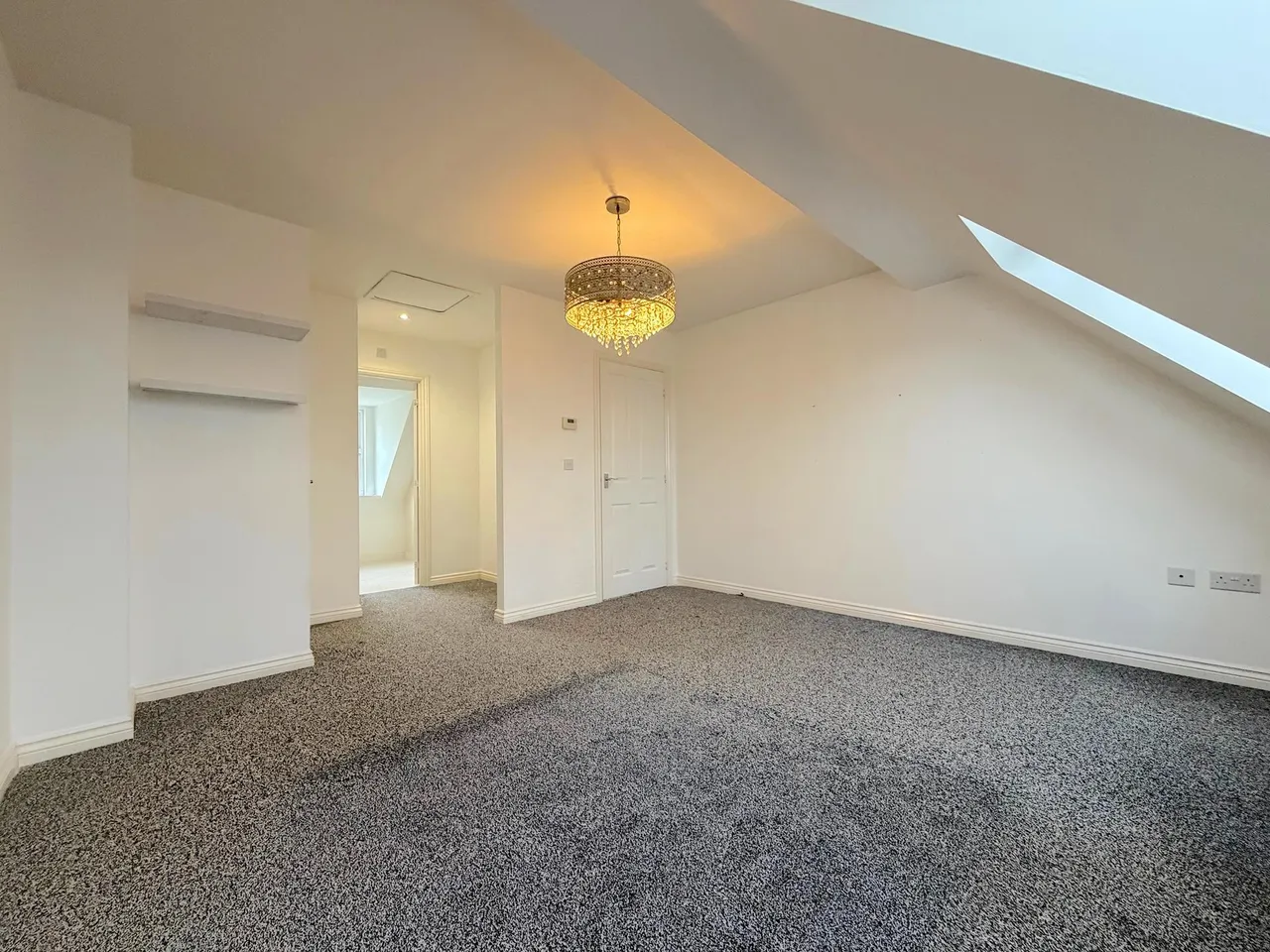 Greenock Crescent, Parkfields, WV4, photo 13