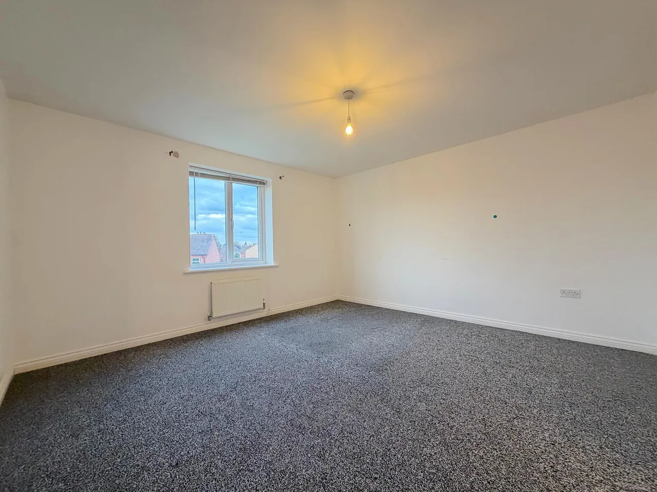 Greenock Crescent, Parkfields, WV4, photo 9