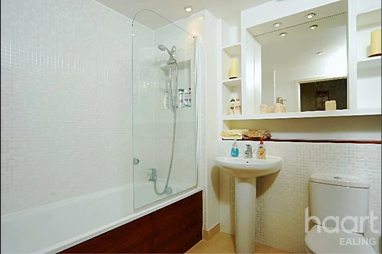 Lovelace House, Ealing, W13, photo 3