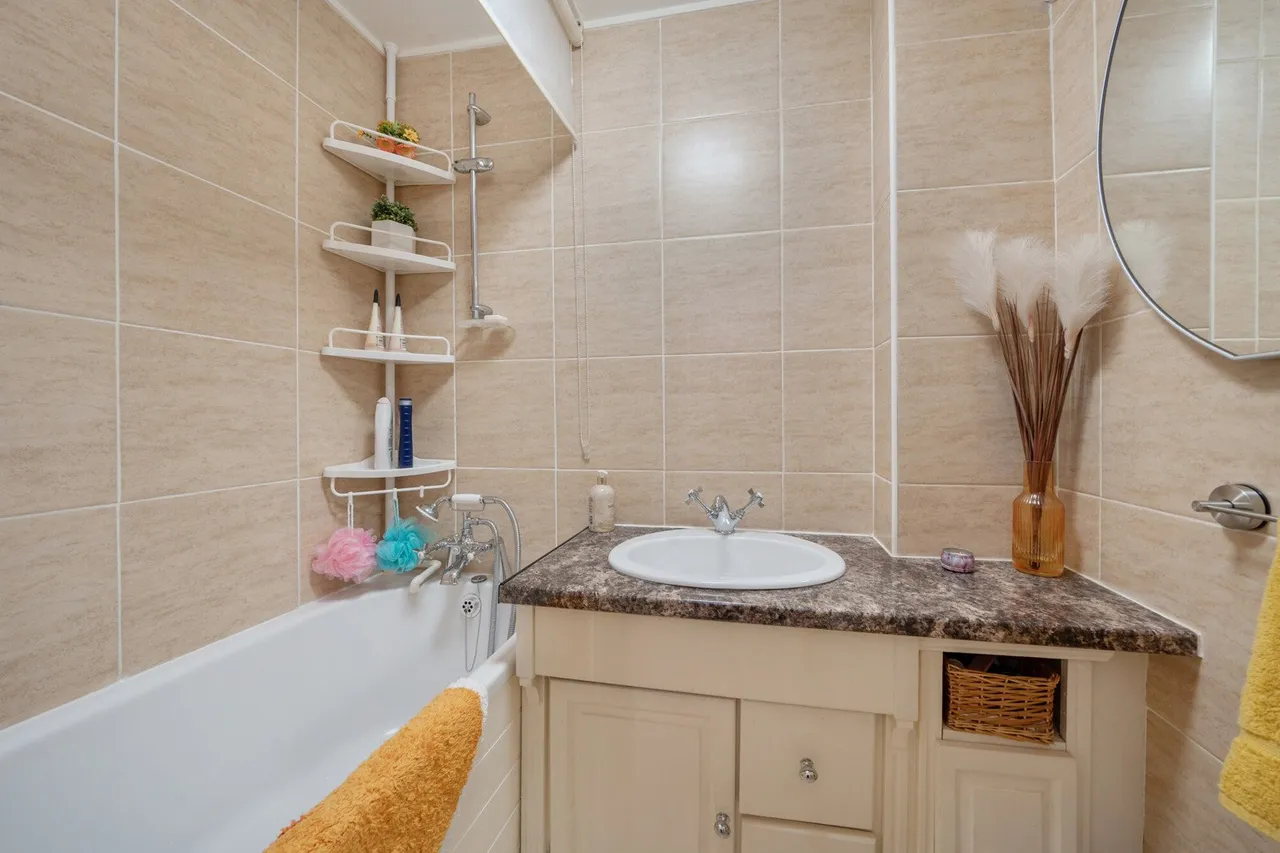 Laxley Close, SE5, photo 5