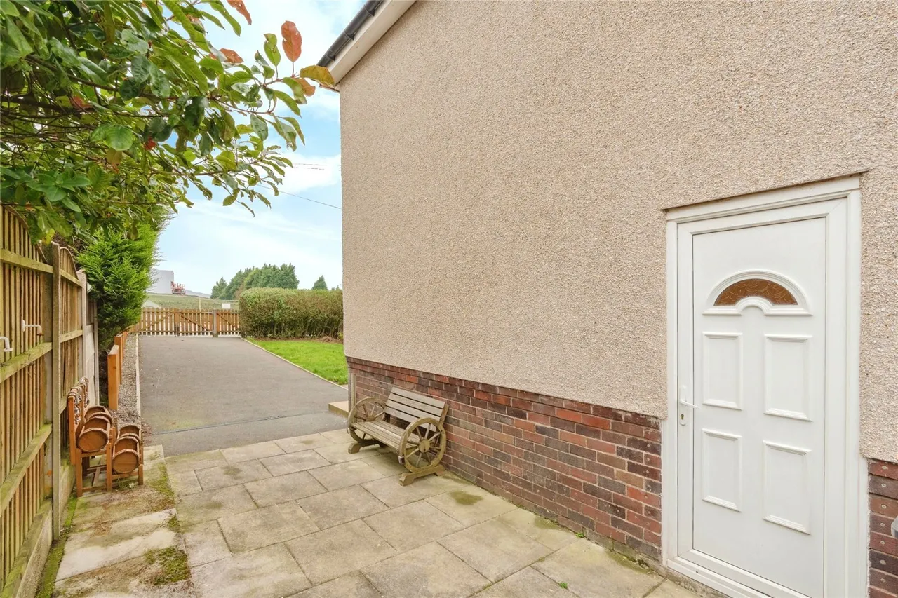 Rossendale Road, Burnley, Lancashire, BB11, photo 15