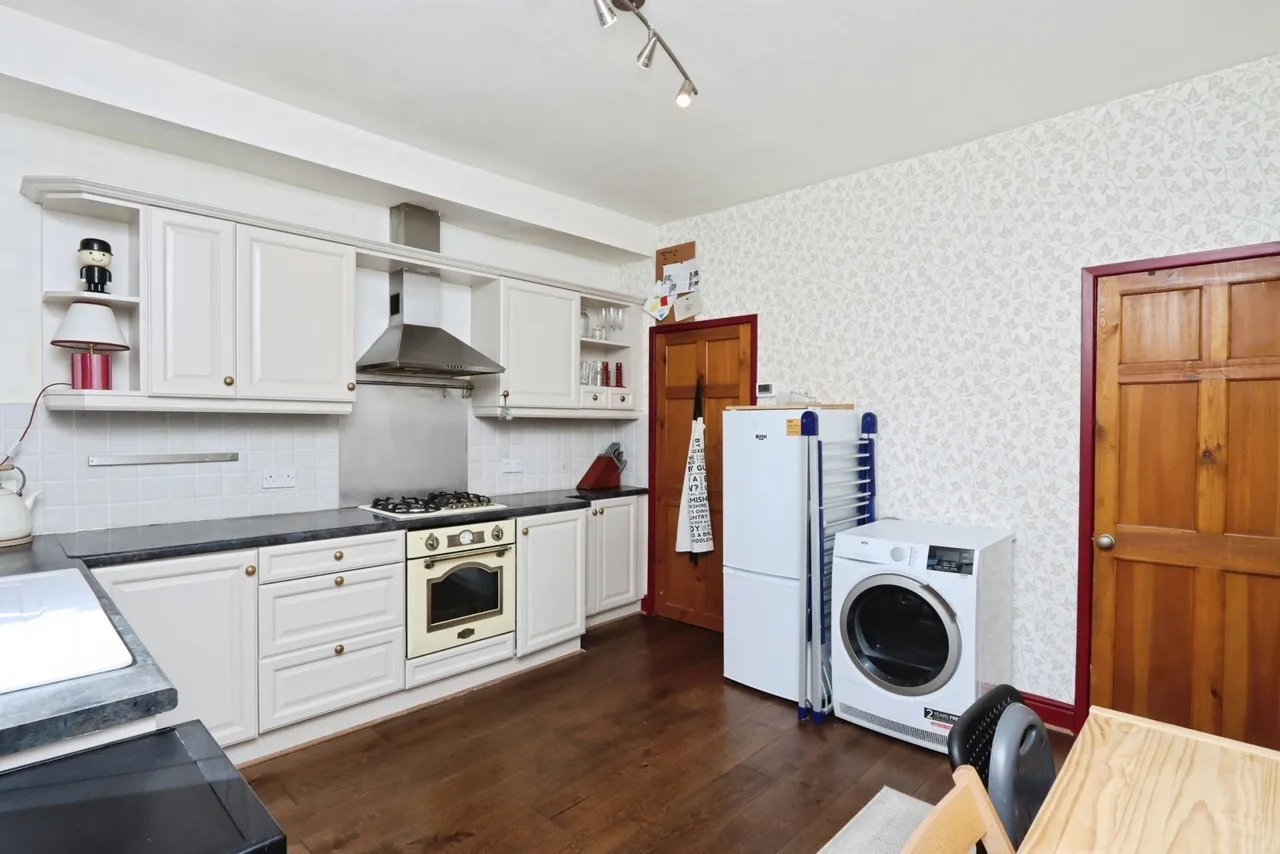 Lancing Road, Sheffield, S2, photo 6