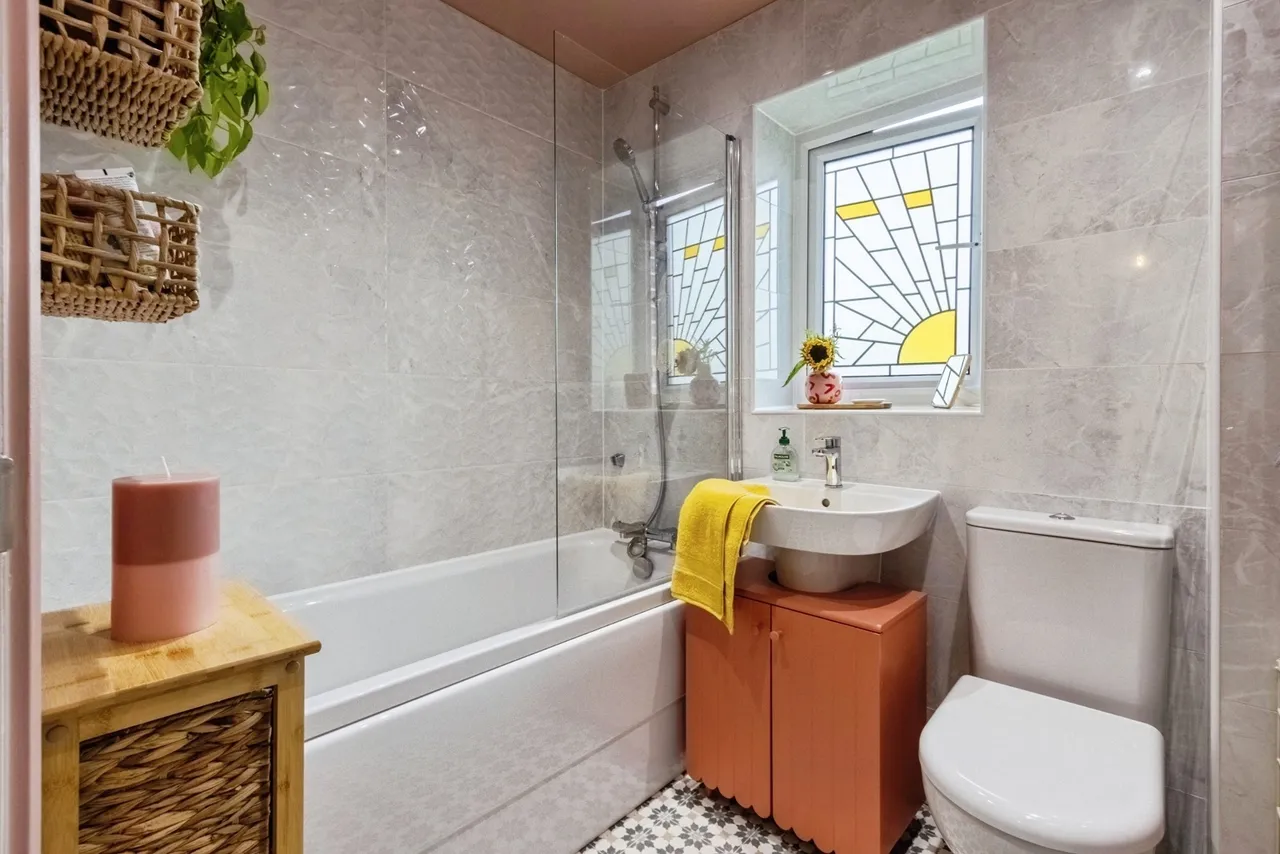 Little Wood Crescent, Wakefield, West Yorkshire, WF1, photo 12