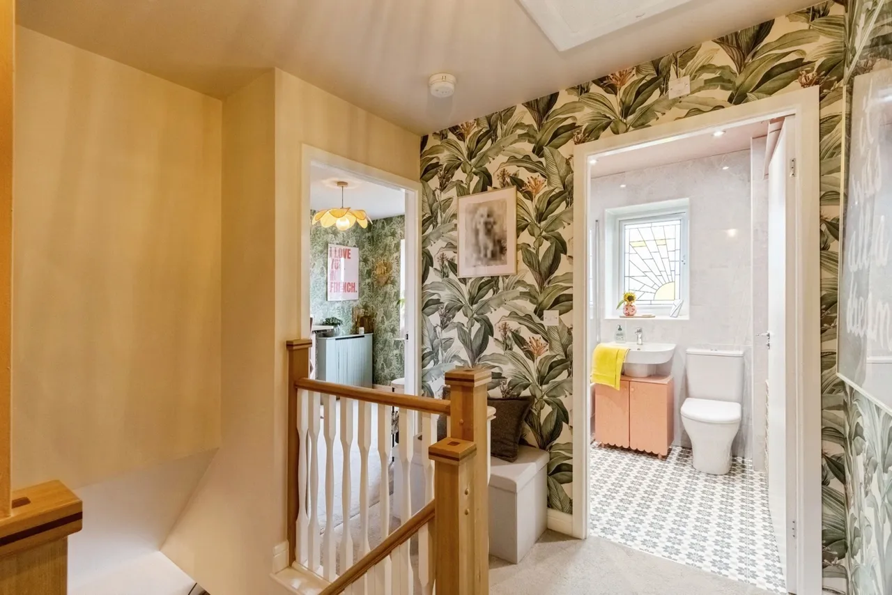 Little Wood Crescent, Wakefield, West Yorkshire, WF1, photo 8
