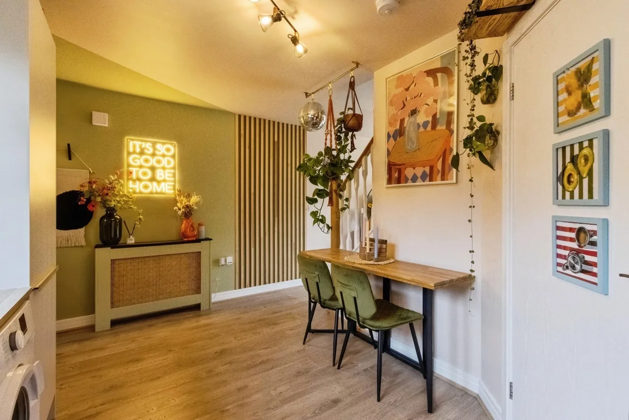 Little Wood Crescent, Wakefield, West Yorkshire, WF1, photo 6