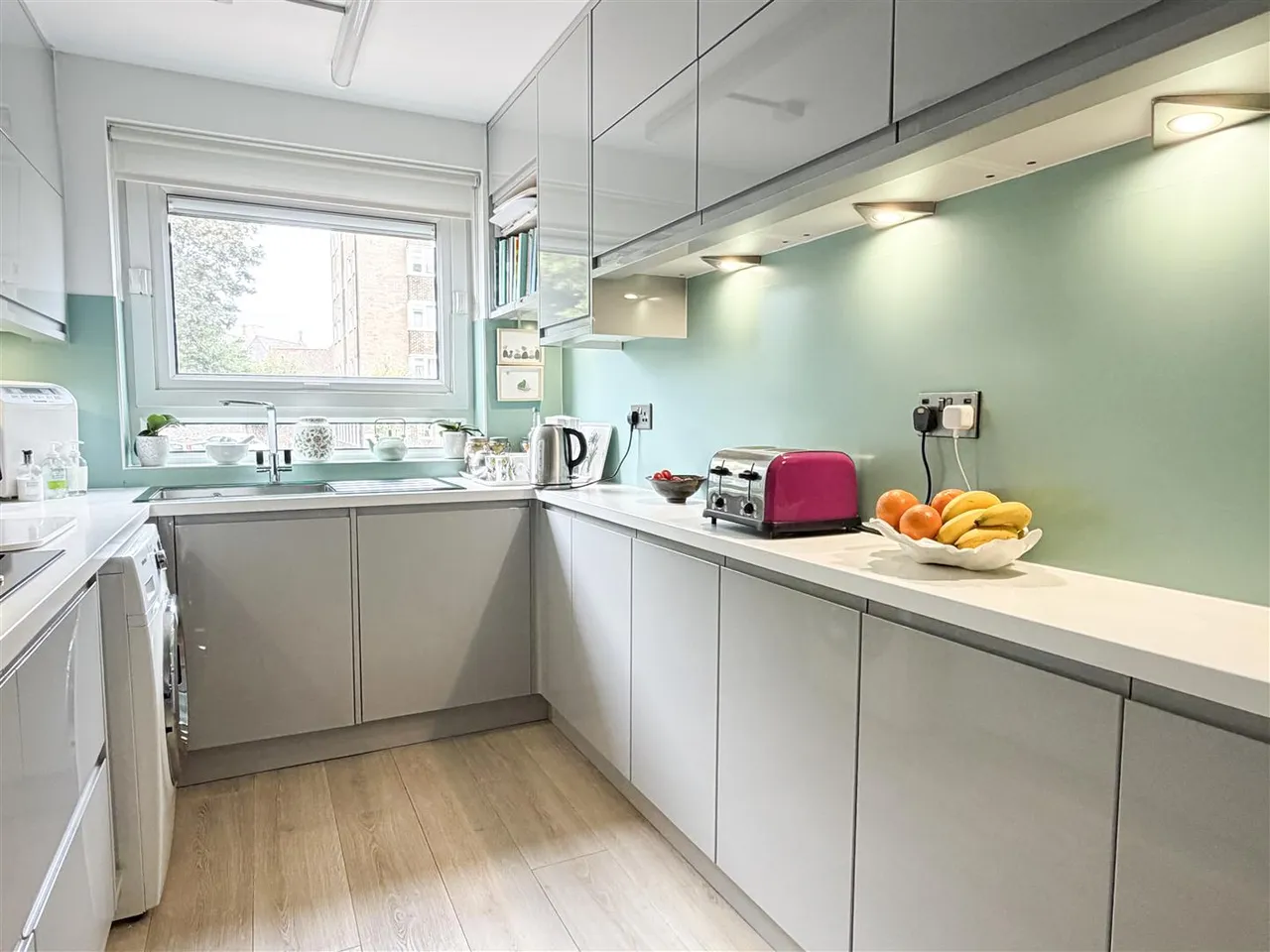 Hartington Place, Eastbourne, BN21 3BH, photo 9