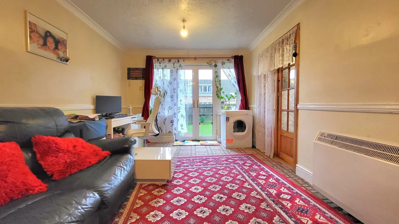 Burton Court, Peterborough, PE1, photo 10