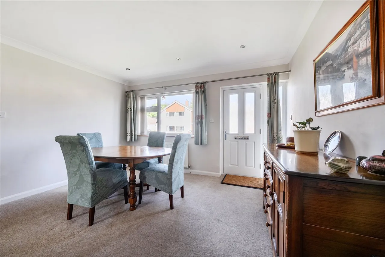 Hillands Drive, Leckhampton, GL53, photo 4
