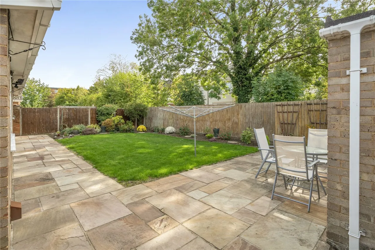 Hillands Drive, Leckhampton, GL53, photo 12