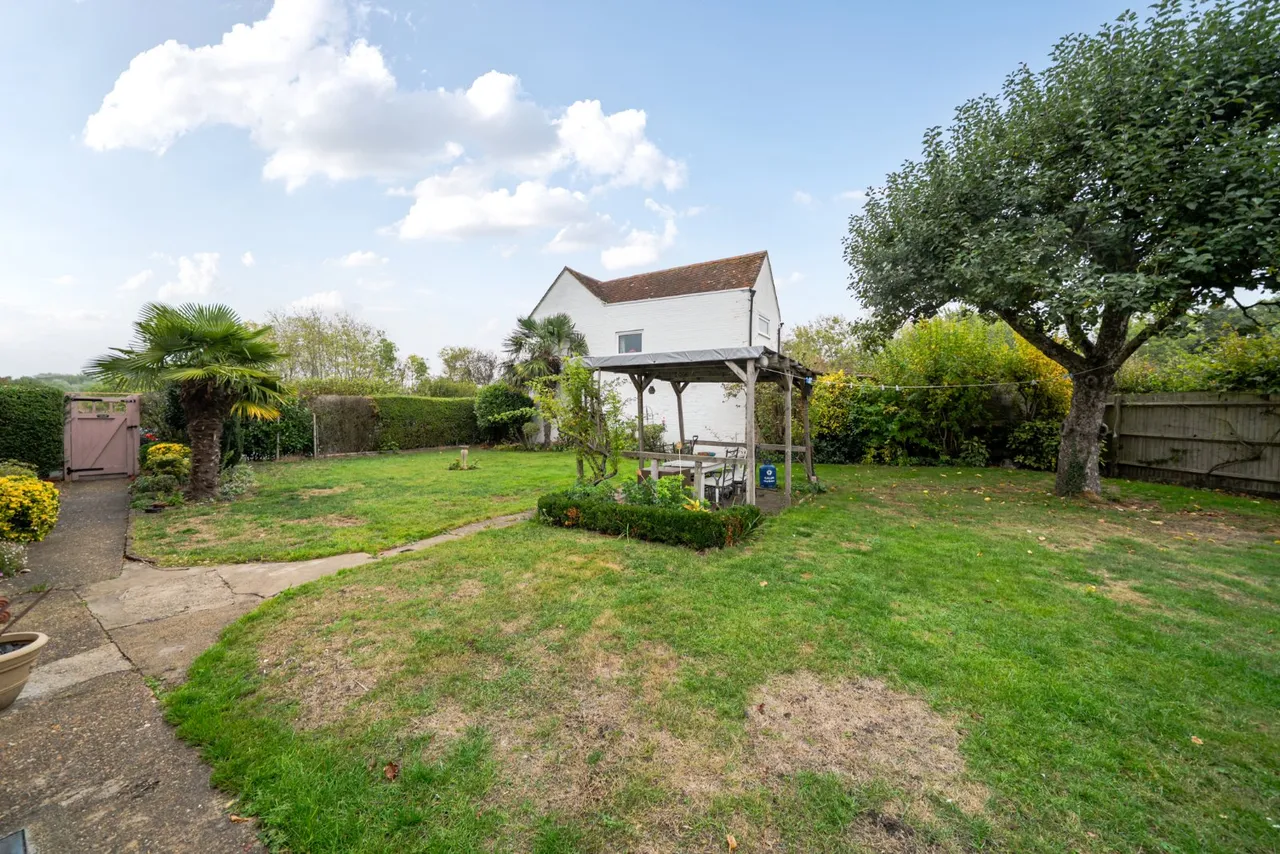St. Georges Road, Badshot Lea, GU9, photo 15