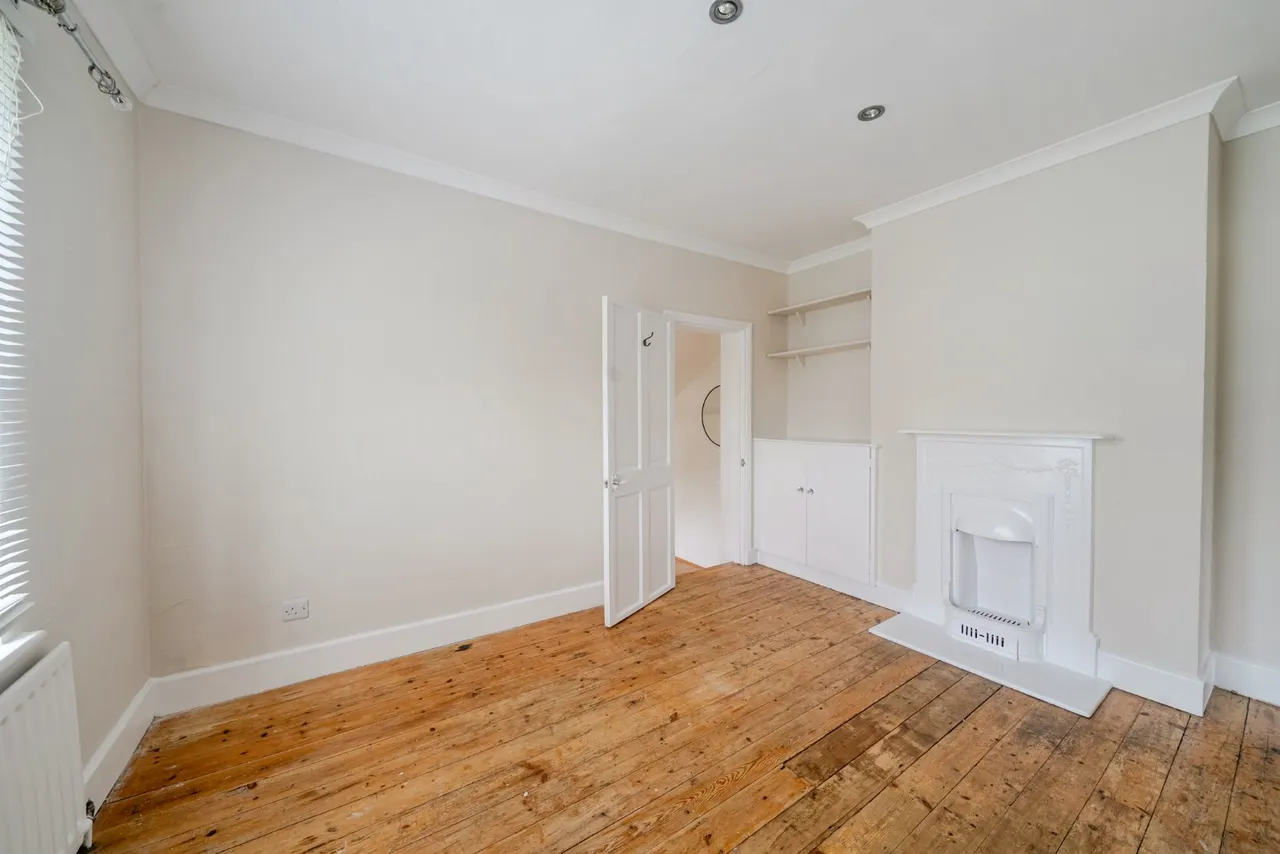 St. Georges Road, Badshot Lea, GU9, photo 9