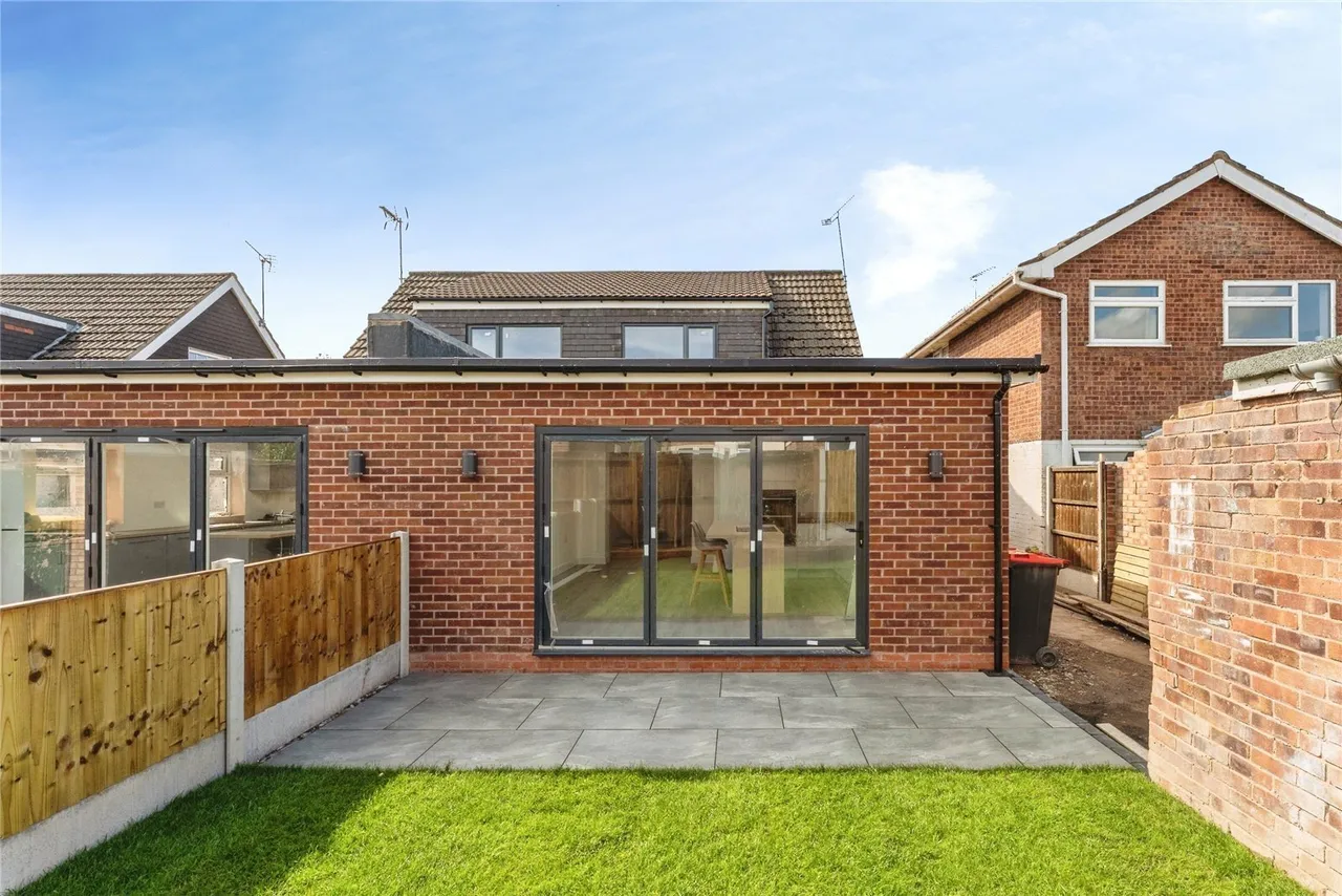 Bridgewater Drive, Vicars Cross, CH3, photo 27