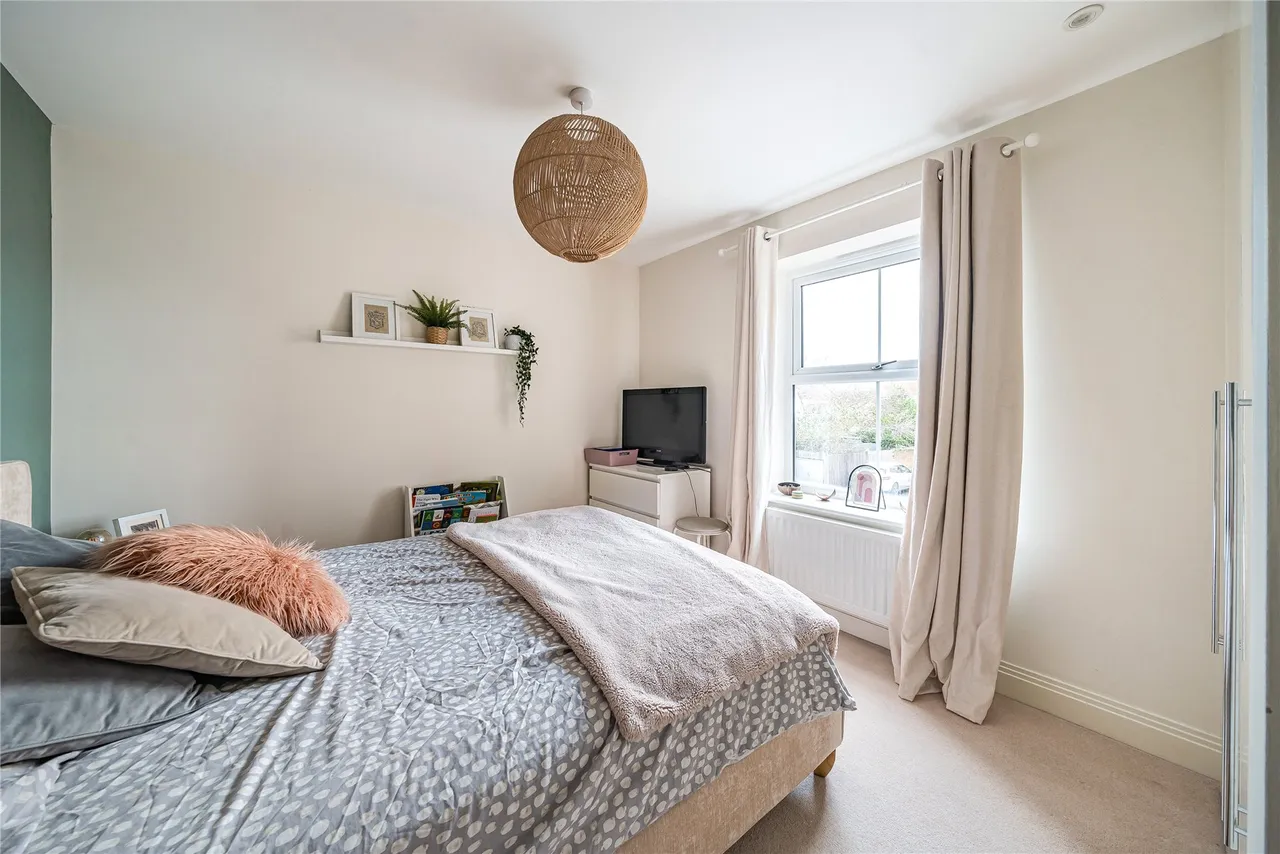 Bridge Street, Walton-on-Thames, KT12, photo 10