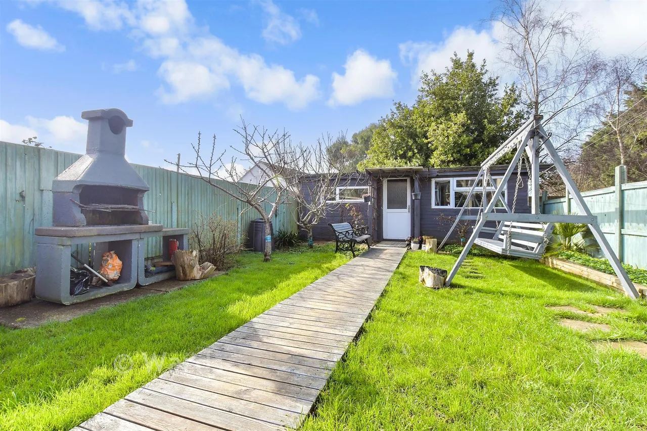 Prestedge Avenue, Ramsgate, CT11, photo 13