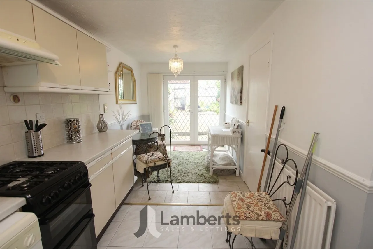 36 Garway Close, Redditch, photo 2
