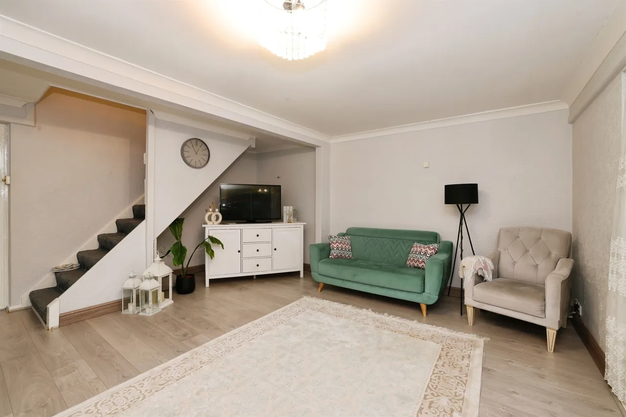 Ribble Court, Andover, photo 5