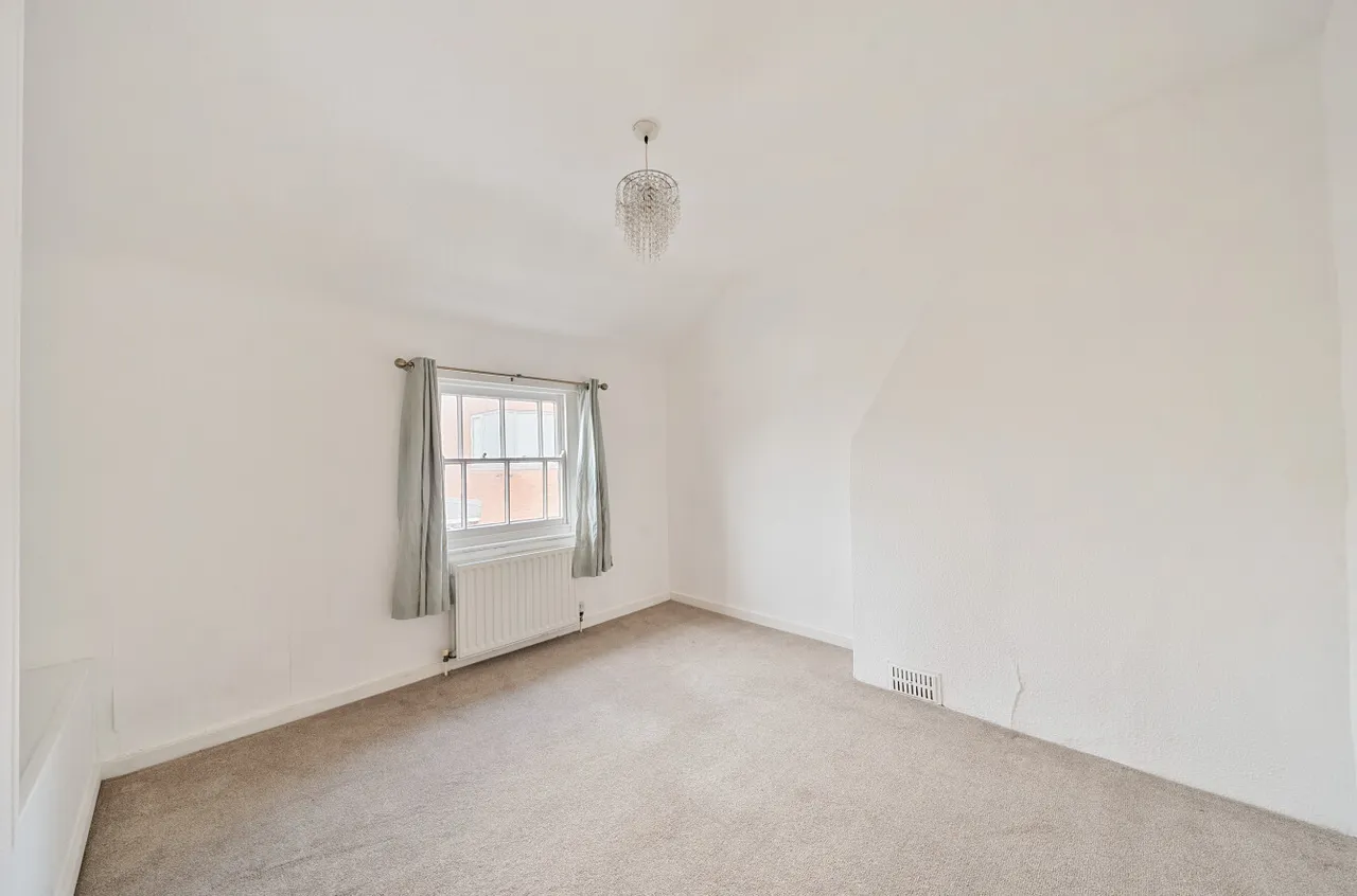 Old Acre Road, Alton, GU34, photo 6