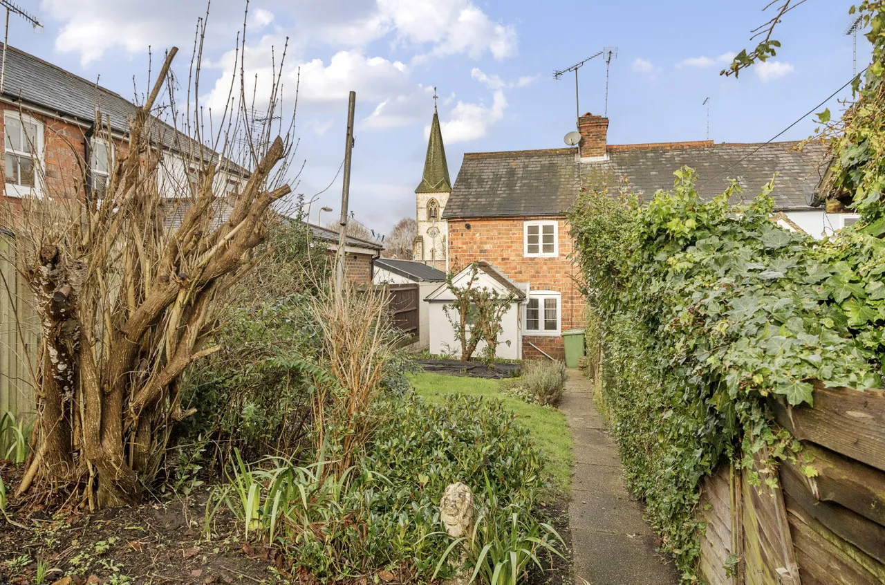 Old Acre Road, Alton, GU34, photo 12