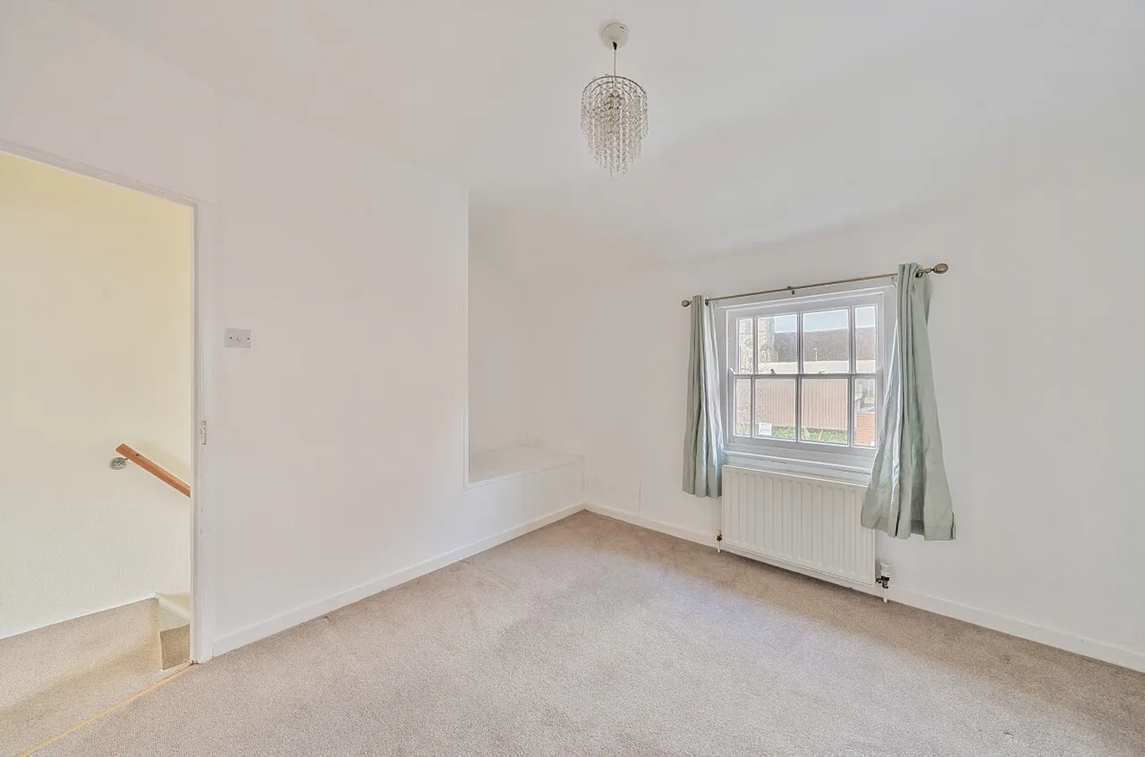 Old Acre Road, Alton, GU34, photo 7