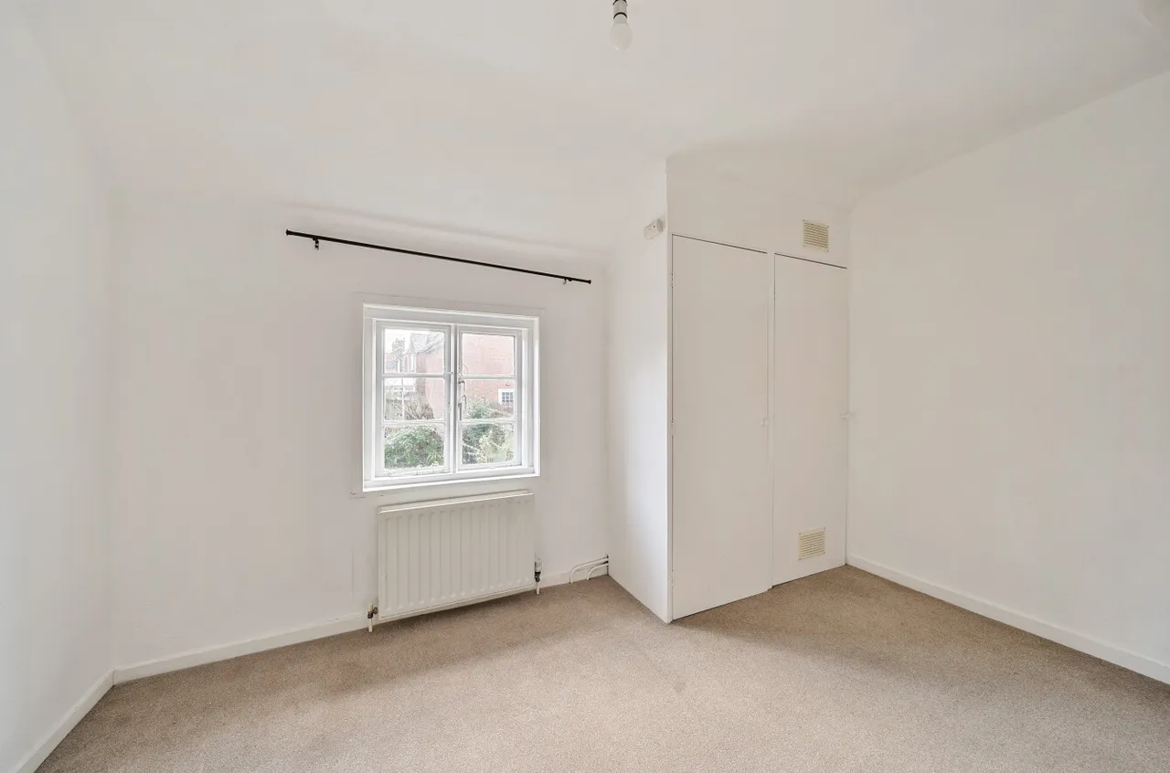 Old Acre Road, Alton, GU34, photo 9