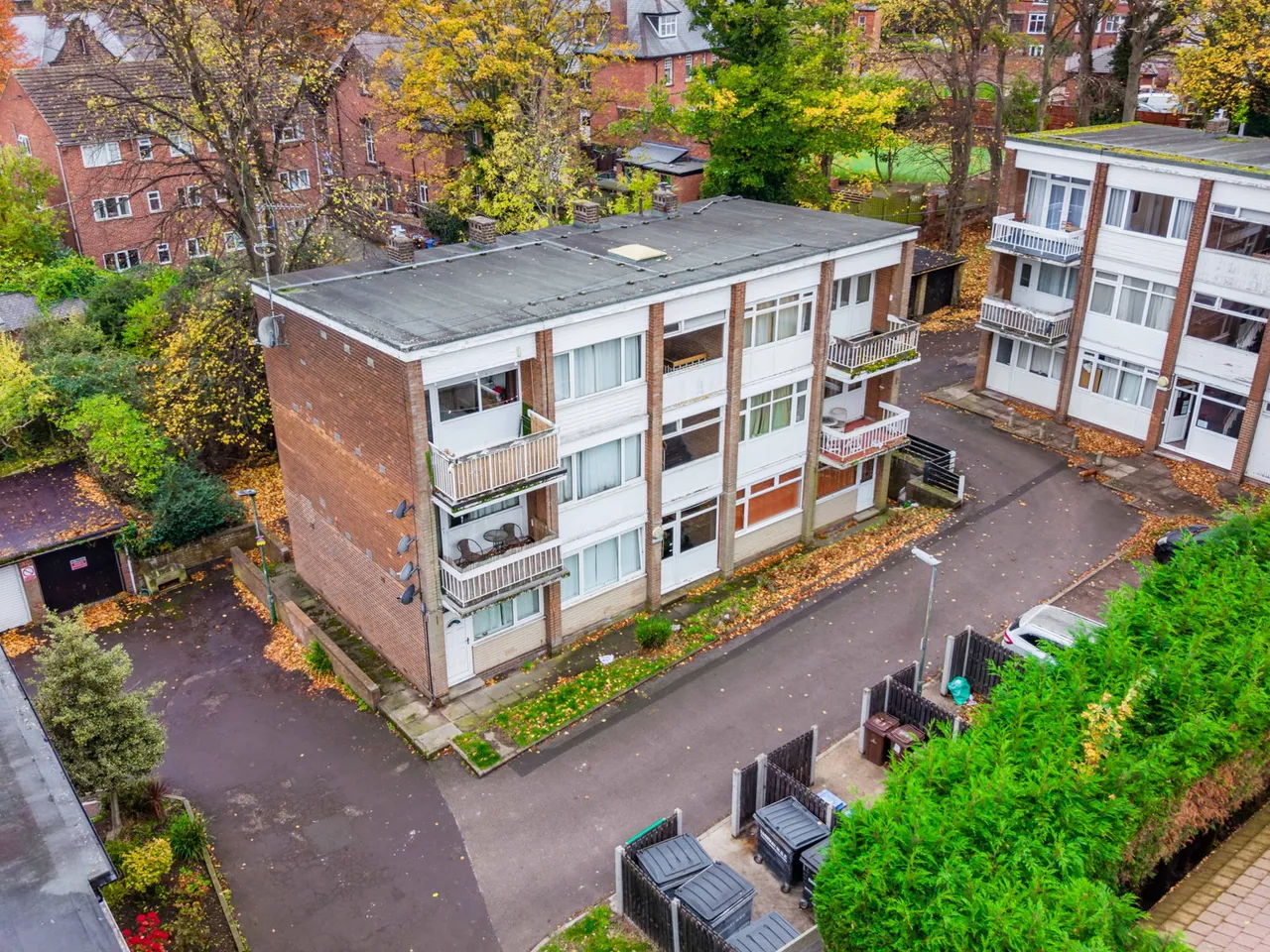 1 bed flat for sale — Cockerham Lane, Barnsley, S75 1AZ