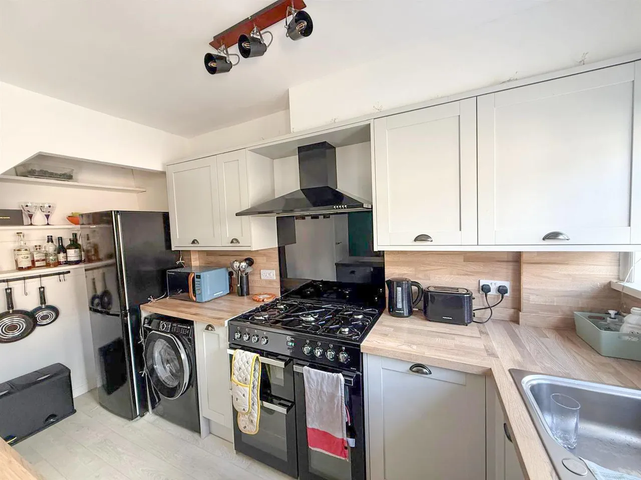 Birchwood Road, Low Utley, BD20 6BX, photo 9