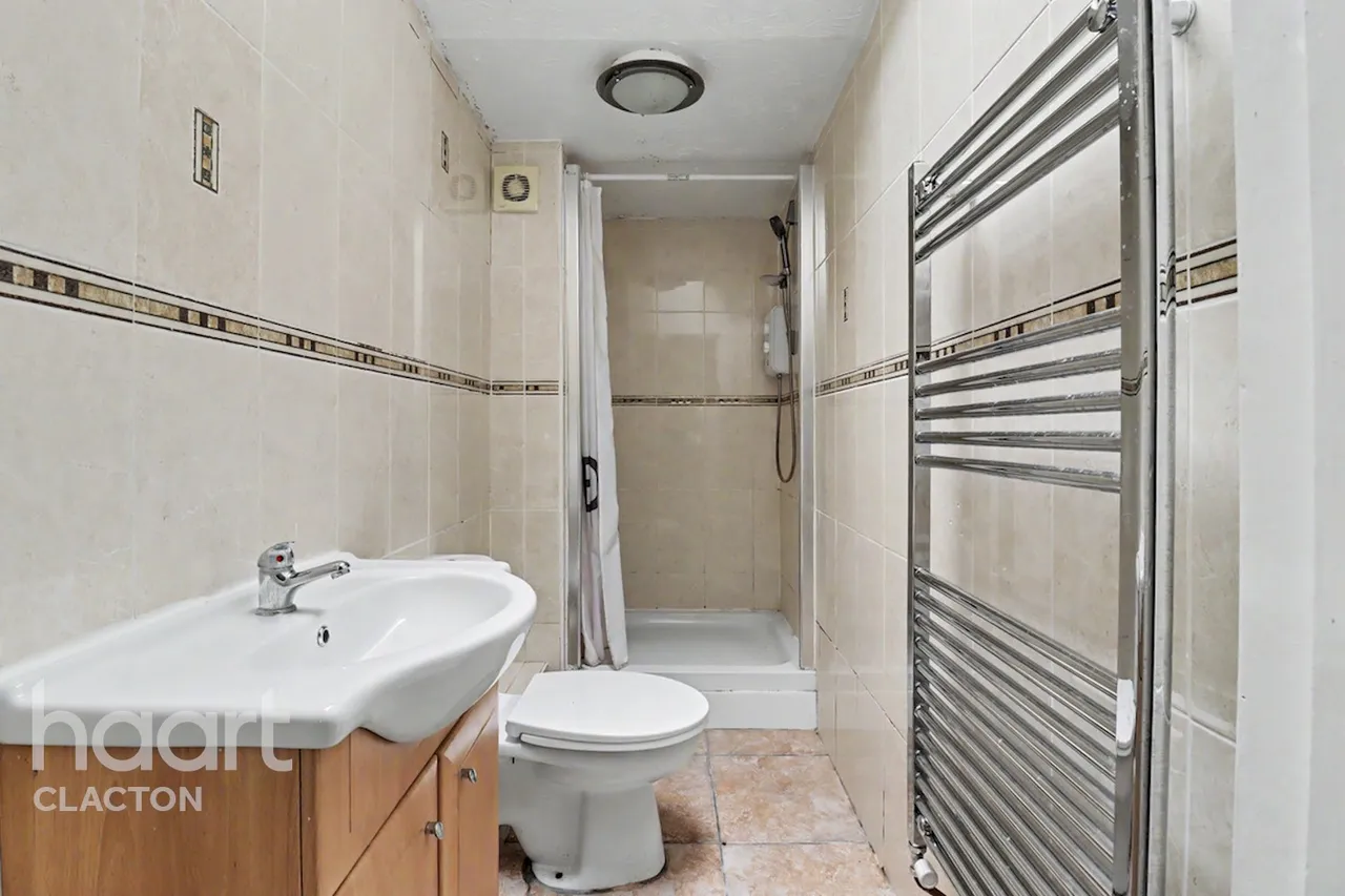 North Street, Walton On The Naze, CO14, photo 7